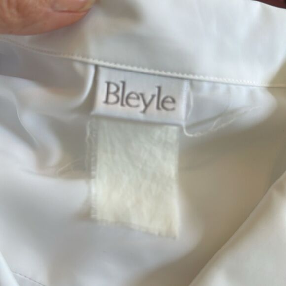 Vintage Bleyle White Polyester Double-Breasted Blouse with Gold Buttons - Picture 8 of 9